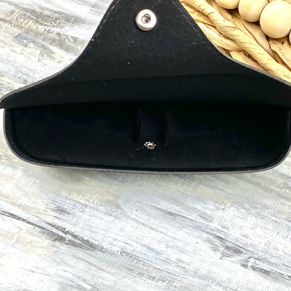 Sunglasses Case Shein Black Leather Hard Glasses Case - Picture 9 of 11